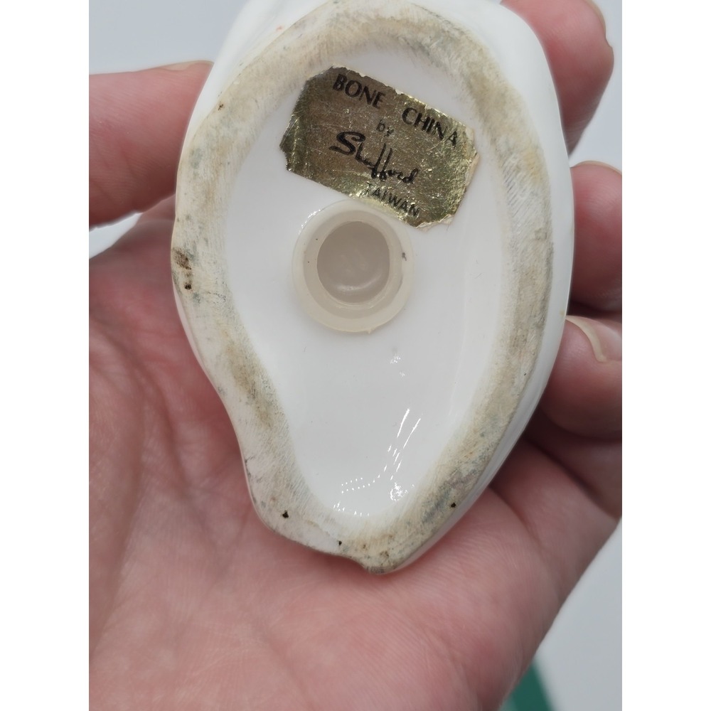 Vintage Rare Sea Shell Salt and Pepper Bone China By Stafford - Picture 10 of 12